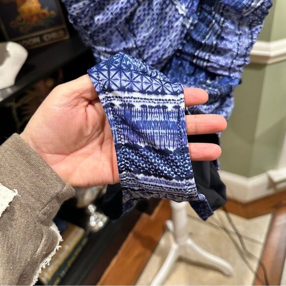 GARNET HILL RUCHED Crossover One-Piece SWIMWEAR Size 10 - Picture 3 of 8